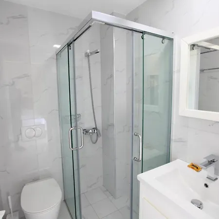 Mare 4* Ksamil